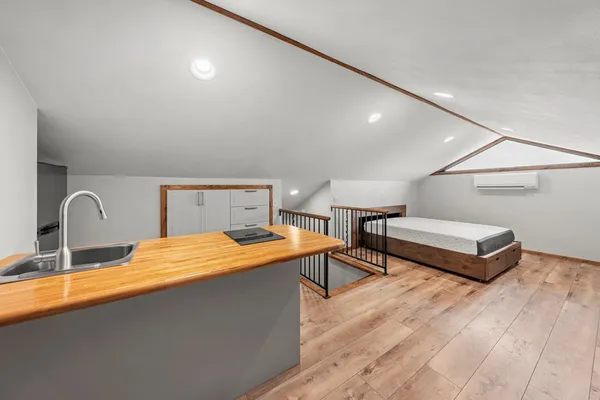 $795,000 | 123 West Northridge Dr Mountain, Mountain Home, TX 78058