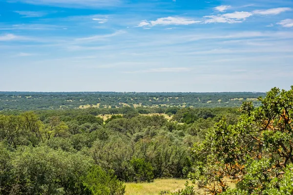 $795,000 | 123 West Northridge Dr Mountain, Mountain Home, TX 78058