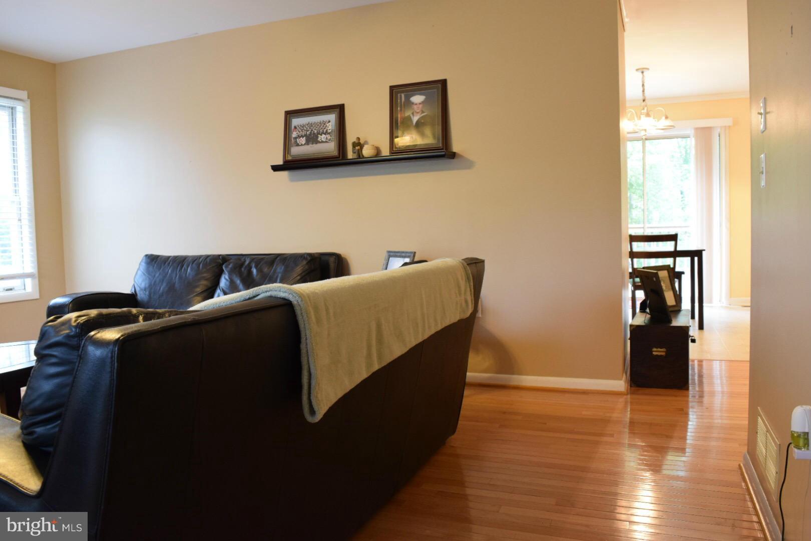 628 Romancoke Road Stevensville, MD 21666 - Photo 6 of 19 Living Room