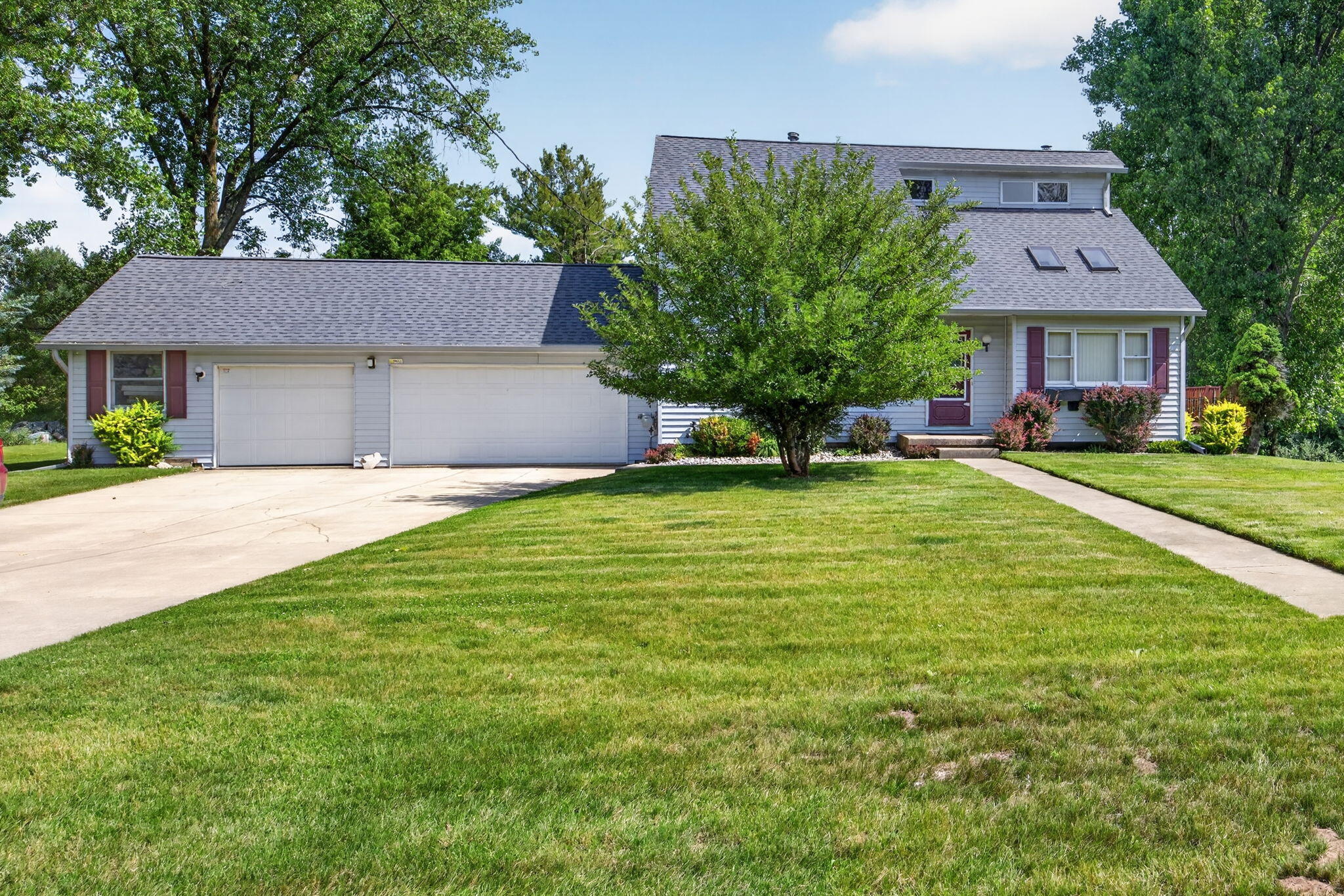11520 North Lookout Ridge Canadian Lakes, MI 49346 - Photo 2 of 45 3-web-or-mls-3Y2A6125