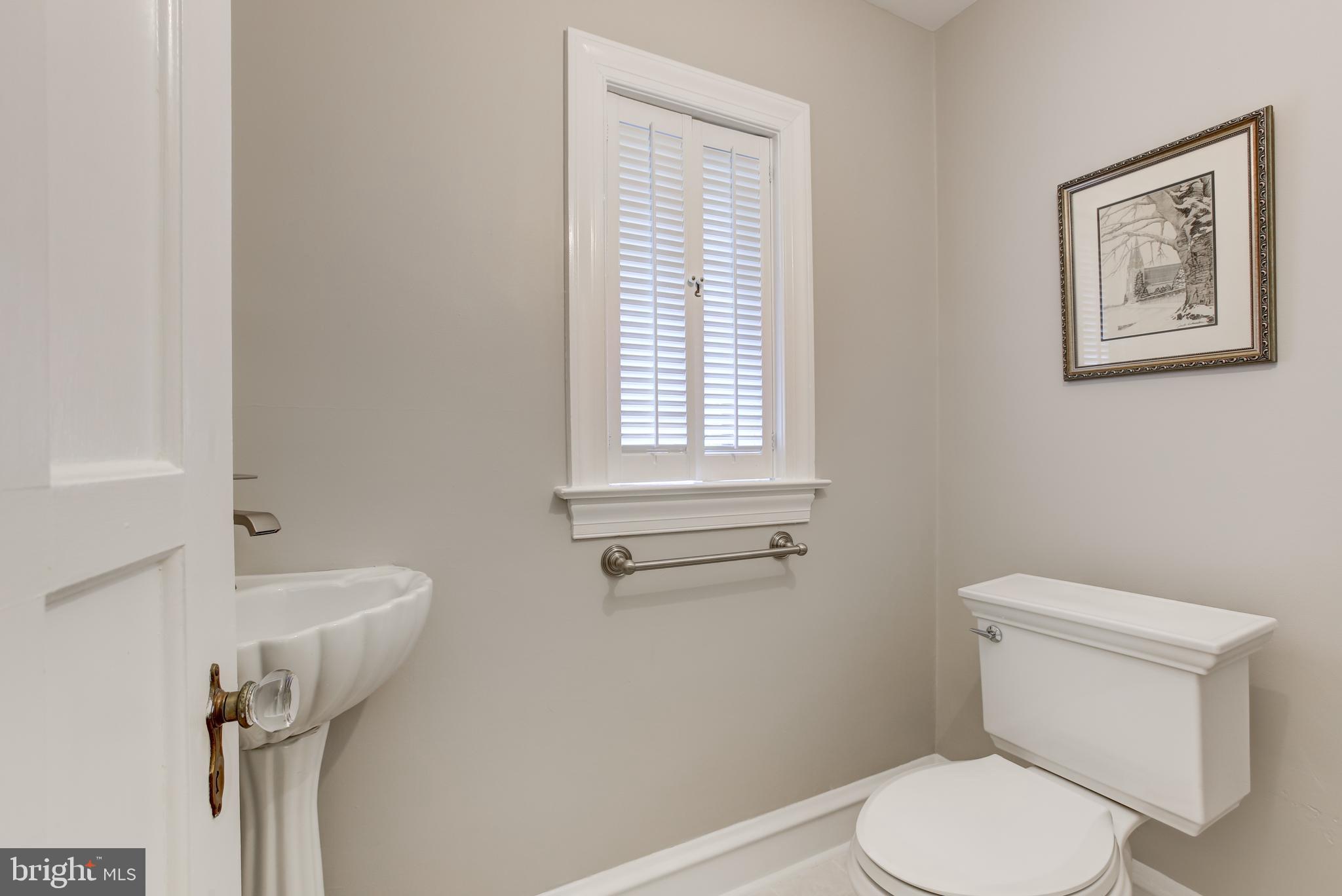 3 Church Road Wallingford, PA 19086 - Photo 4 of 41 Powder Room