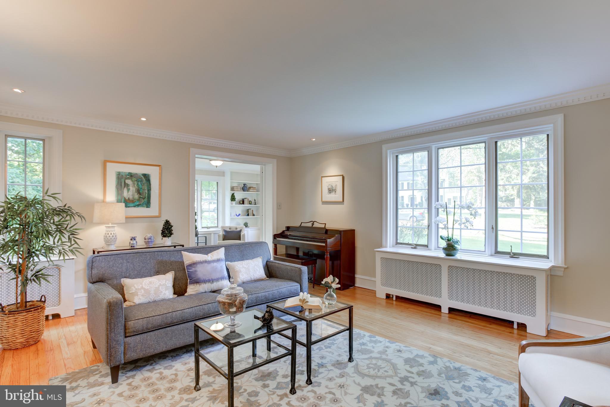 3 Church Road Wallingford, PA 19086 - Photo 7 of 41 Living Room with large window
