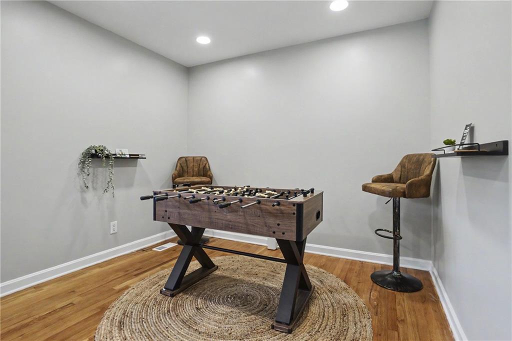 2653 Hicks Road Marietta, GA 30060 - Photo 8 of 36 Gallery Image 8