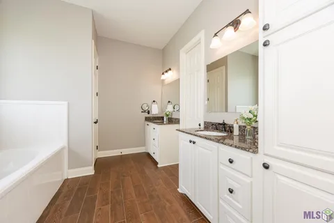 $365,500 | 6785 Lone Oak Drive, Erwinville, LA 70729