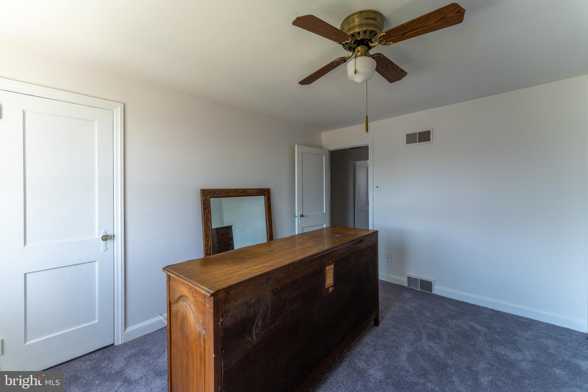 1806 Farrington Road Philadelphia, PA 19151 - Photo 17 of 29 Gallery Image 17