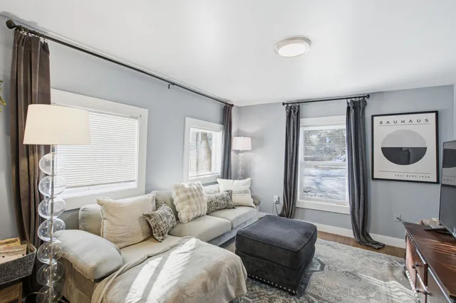 $399,900 | 29 Central Street, Derry, NH 03038