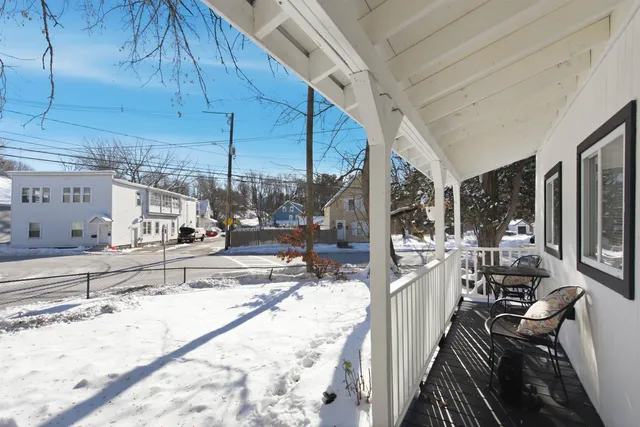 $399,900 | 29 Central Street, Derry, NH 03038