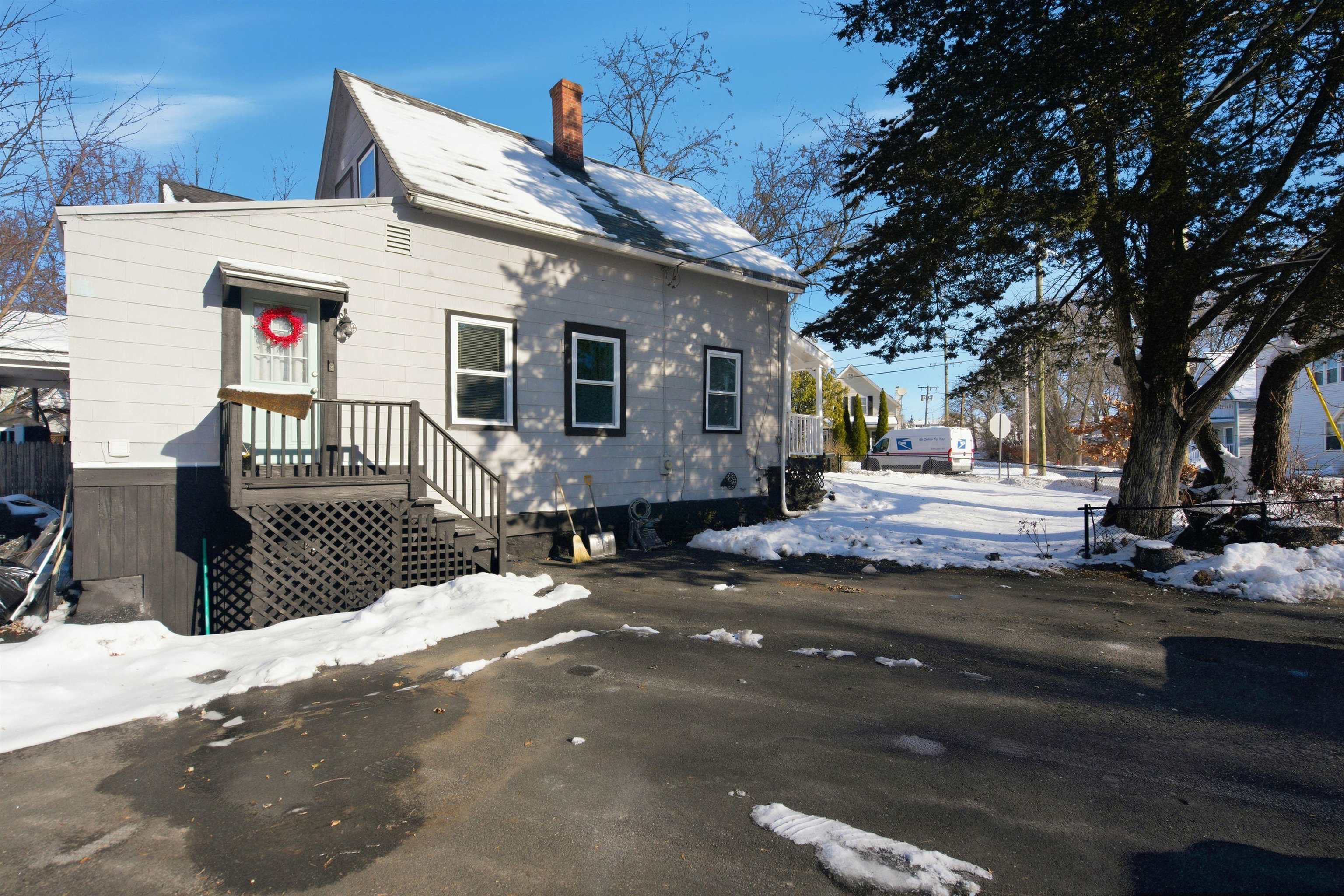 29 Central Street Derry, NH 03038 - Photo 31 of 41