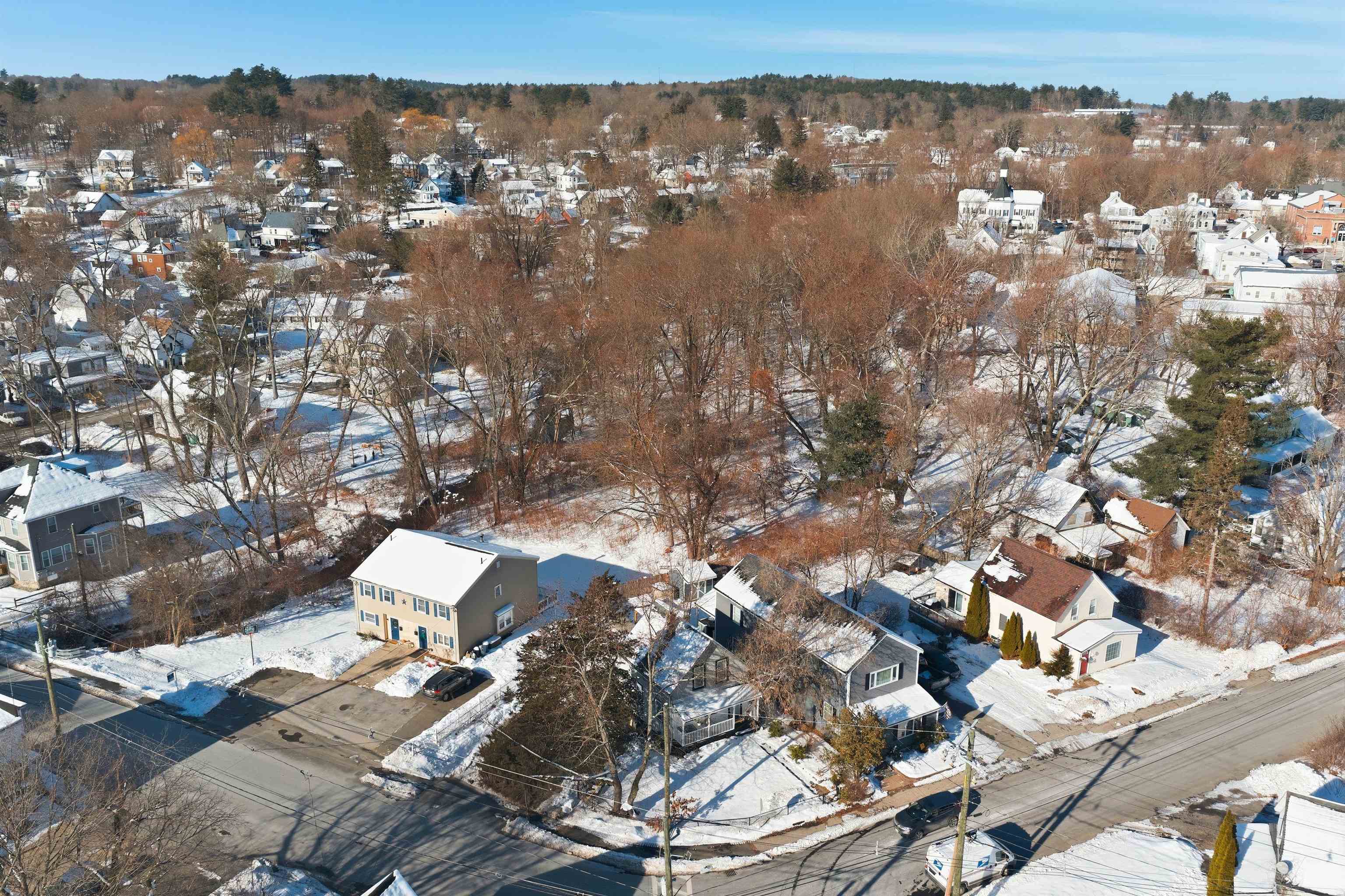 29 Central Street Derry, NH 03038 - Photo 33 of 41