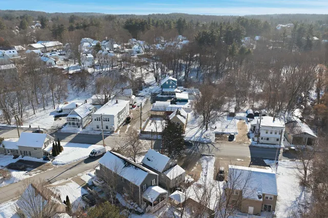 $399,900 | 29 Central Street, Derry, NH 03038