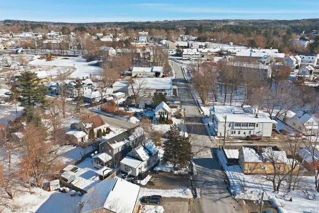 $399,900 | 29 Central Street, Derry, NH 03038