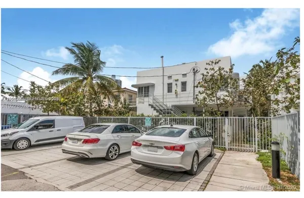 $2,200 | 557 Michigan Avenue, Unit 111, Miami Beach, FL 33139