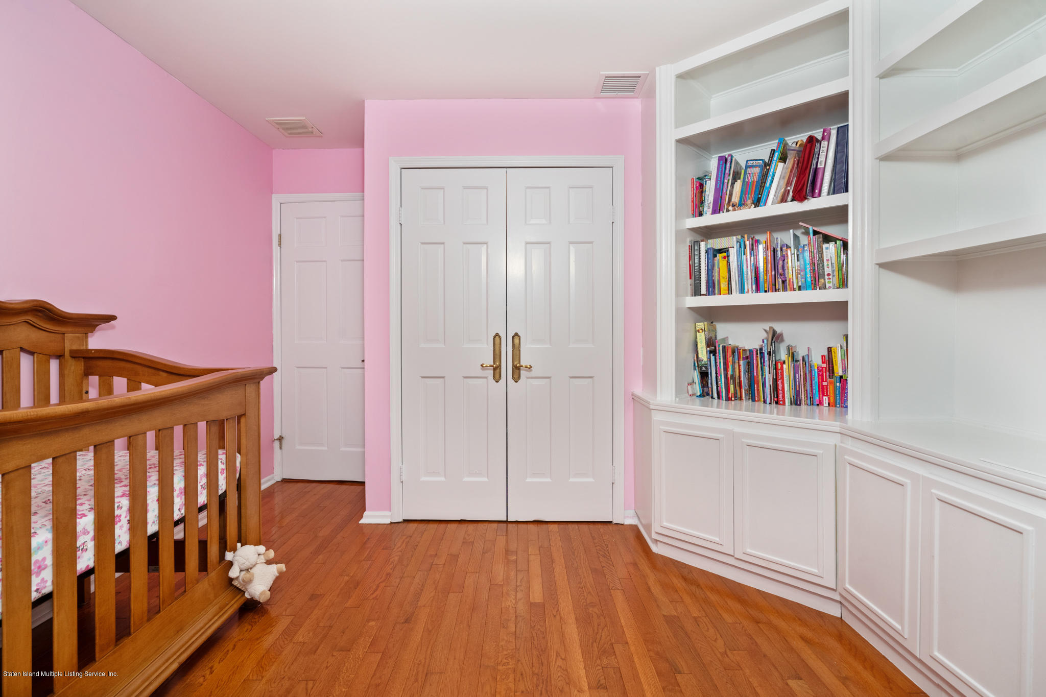 25 Woodvale Loop Staten Island, NY 10309 - Photo 19 of 32 #1 Bedroom