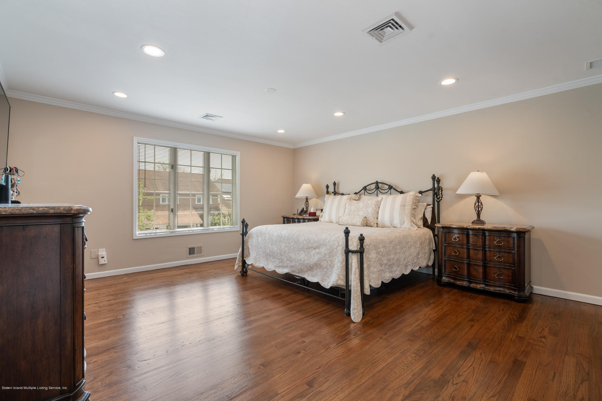 25 Woodvale Loop Staten Island, NY 10309 - Photo 25 of 32 Stunning Master Suite