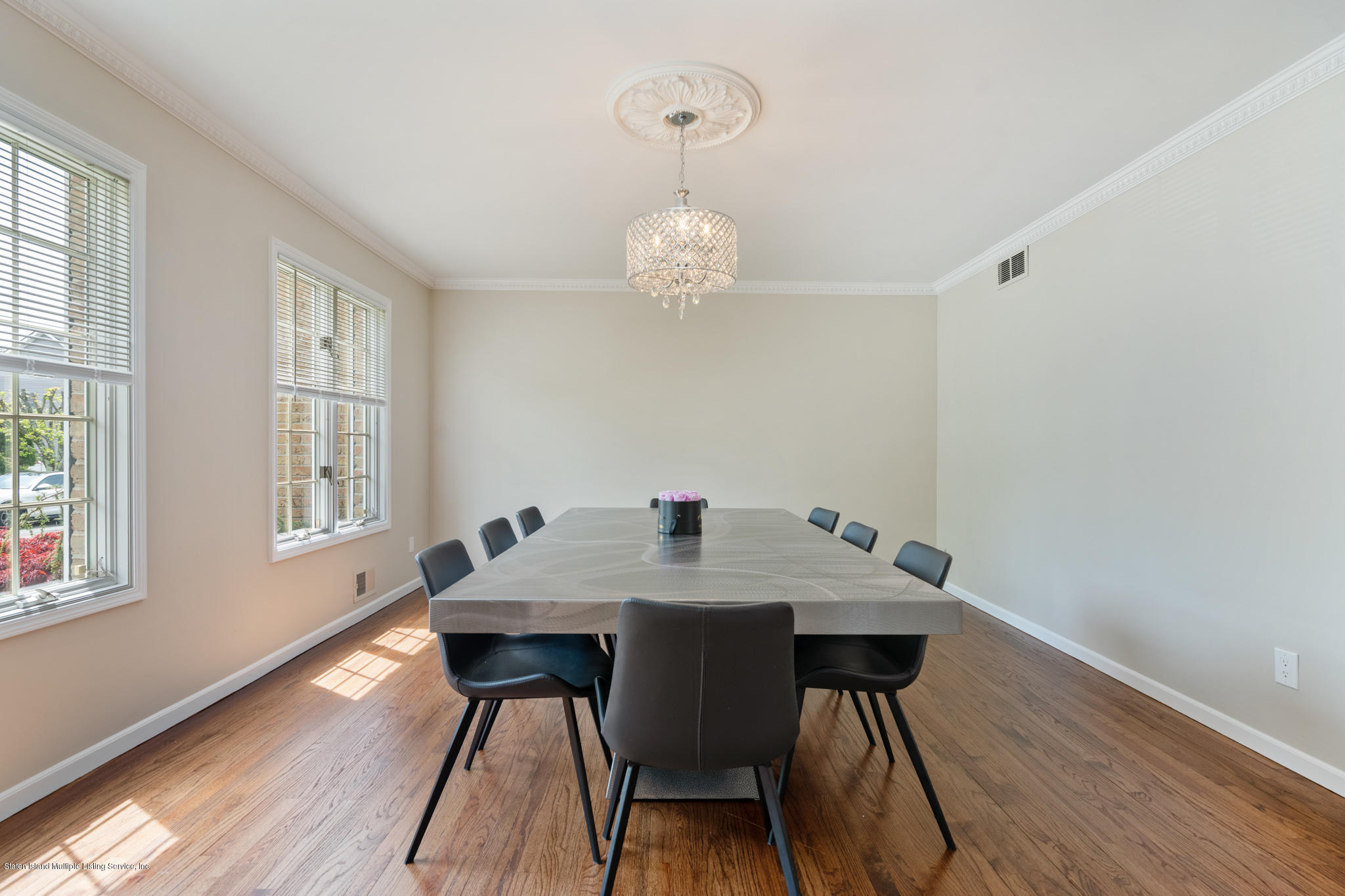 25 Woodvale Loop Staten Island, NY 10309 - Photo 6 of 32 Formal Dining Room