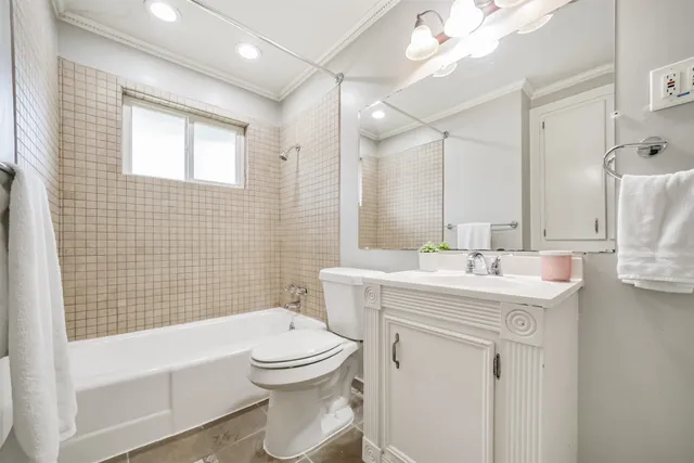 $2,350 | 5511 Kinglet Street, Houston, TX 77096