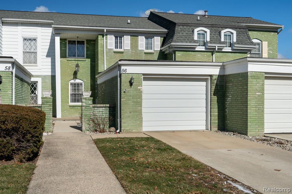 56 Stratford Lane Rochester Hills, MI 48309 - Photo 1 of 32