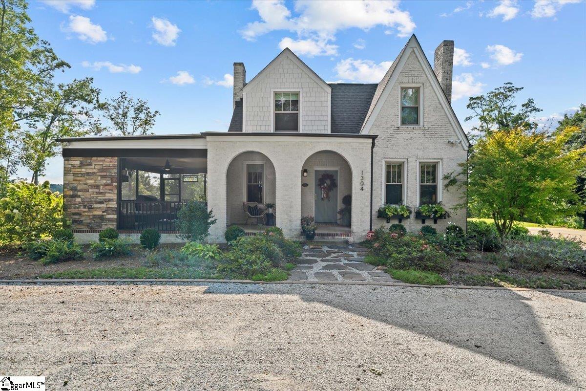 1304 North Parker Road Greenville, SC 29609 - Photo 2 of 40