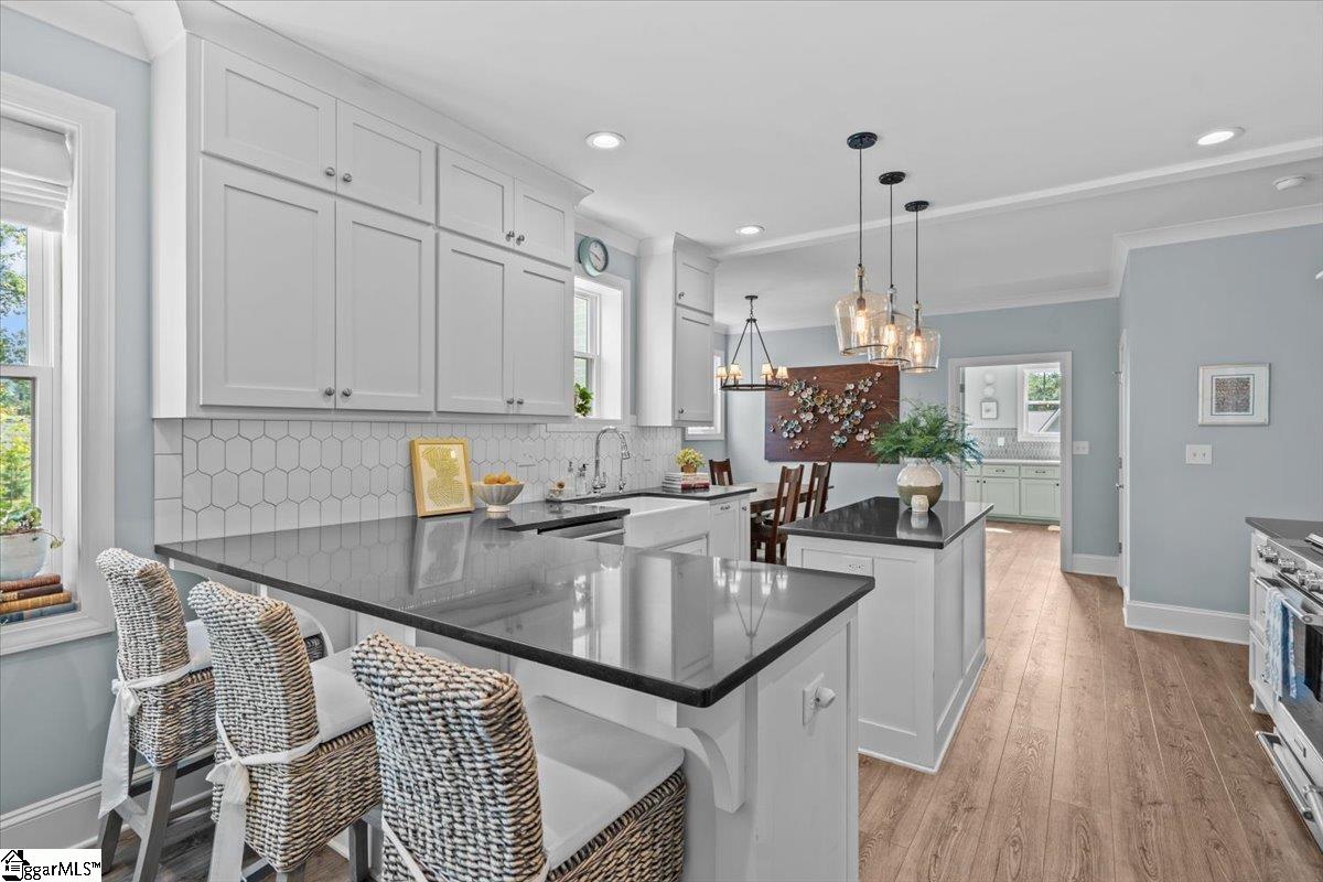 1304 North Parker Road Greenville, SC 29609 - Photo 10 of 40