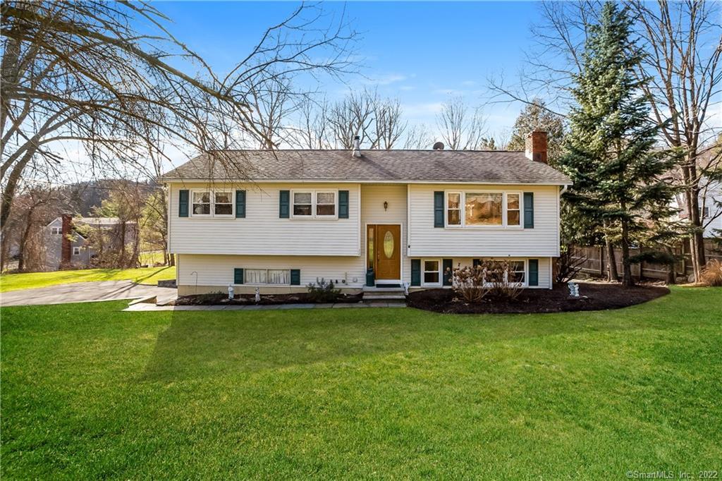 22 Mendes Road Danbury, CT 06811 - Photo 1 of 1