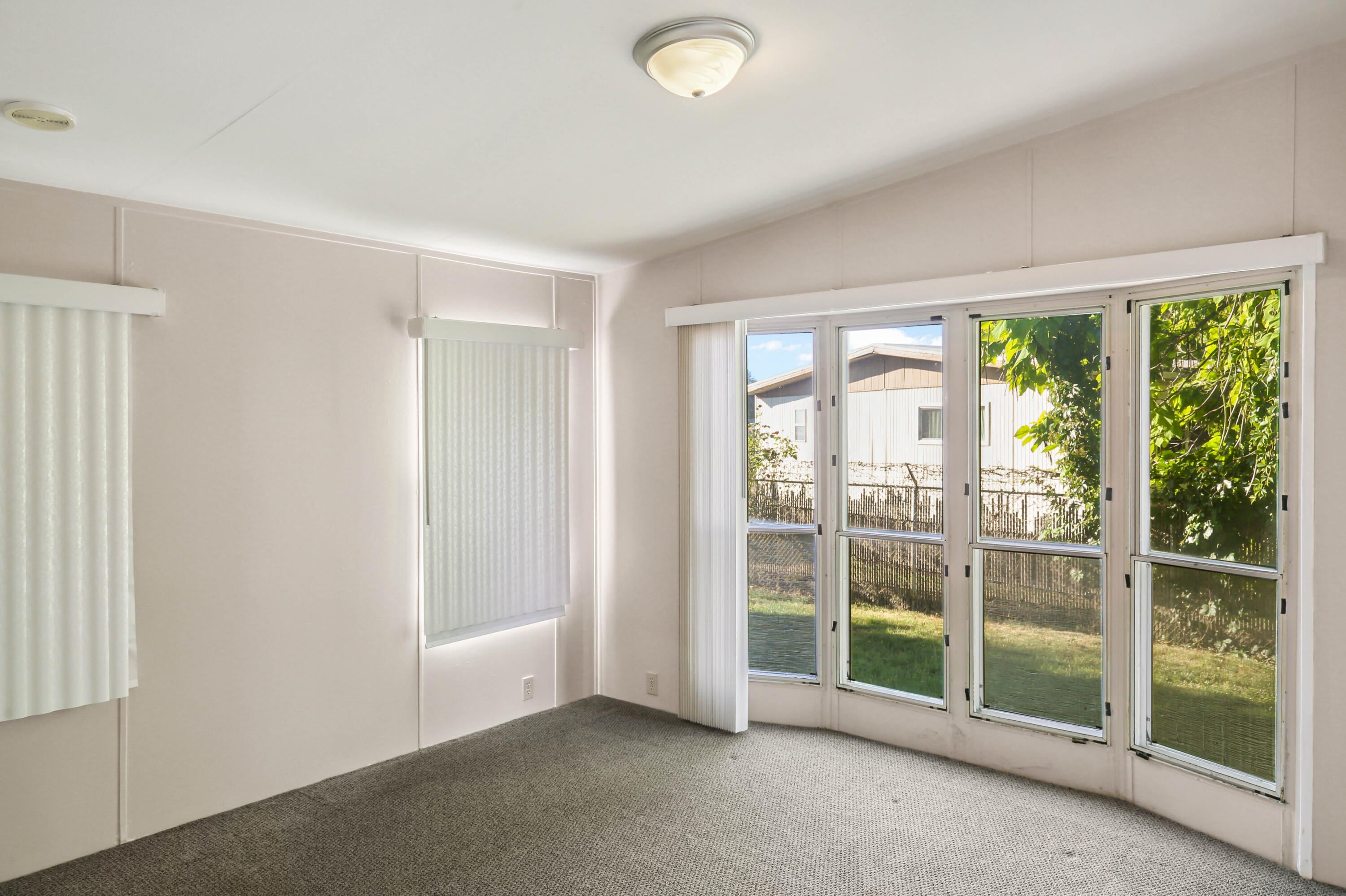 6850 Downing Road, Unit SPC 65A Central Point, OR 97502 - Photo 8 of 26 CU9A9677