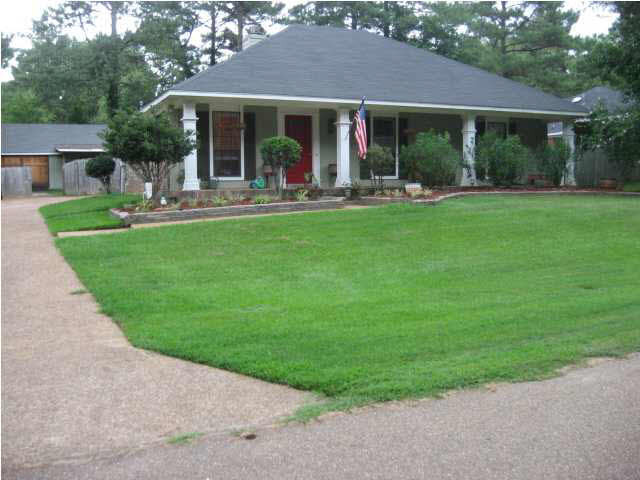 317 Trace Harbor Road Madison, MS 39110 - Photo 1 of 1 Front view with workshop in back