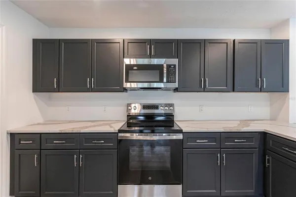 $2,200 | 326 West Grace Street, Punta Gorda, FL 33950