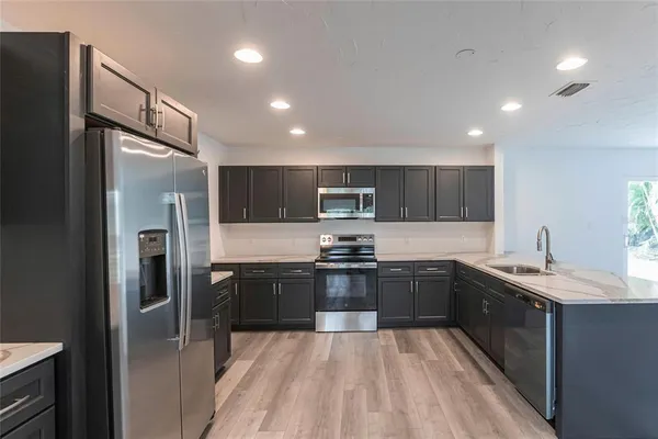 $2,200 | 326 West Grace Street, Punta Gorda, FL 33950