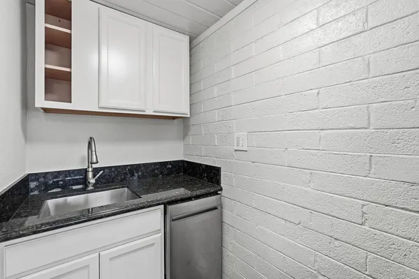 $1,050 | 623 South Country Club Drive, Unit 8, Mesa, AZ 85210