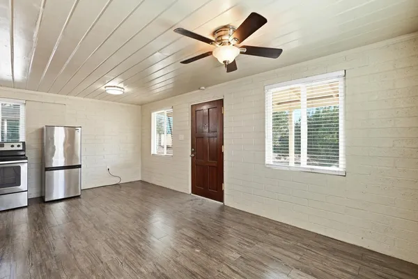 $1,050 | 623 South Country Club Drive, Unit 8, Mesa, AZ 85210