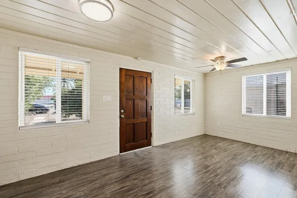 $1,050 | 623 South Country Club Drive, Unit 8, Mesa, AZ 85210