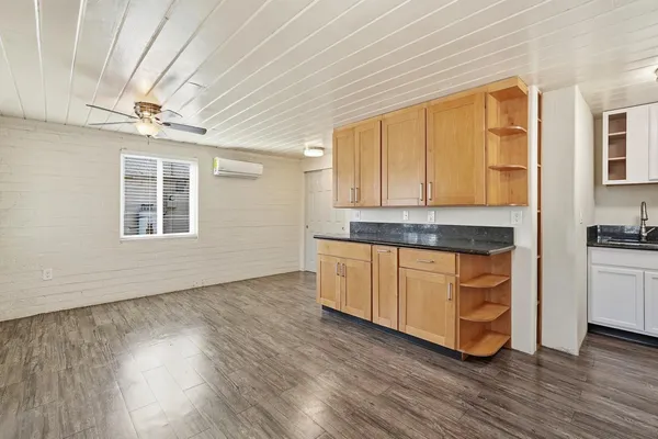 $1,050 | 623 South Country Club Drive, Unit 8, Mesa, AZ 85210