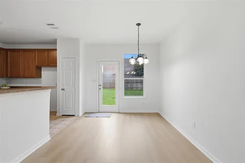 $340,000 | 519 Mattie Lane, Lake Dallas, TX 75065