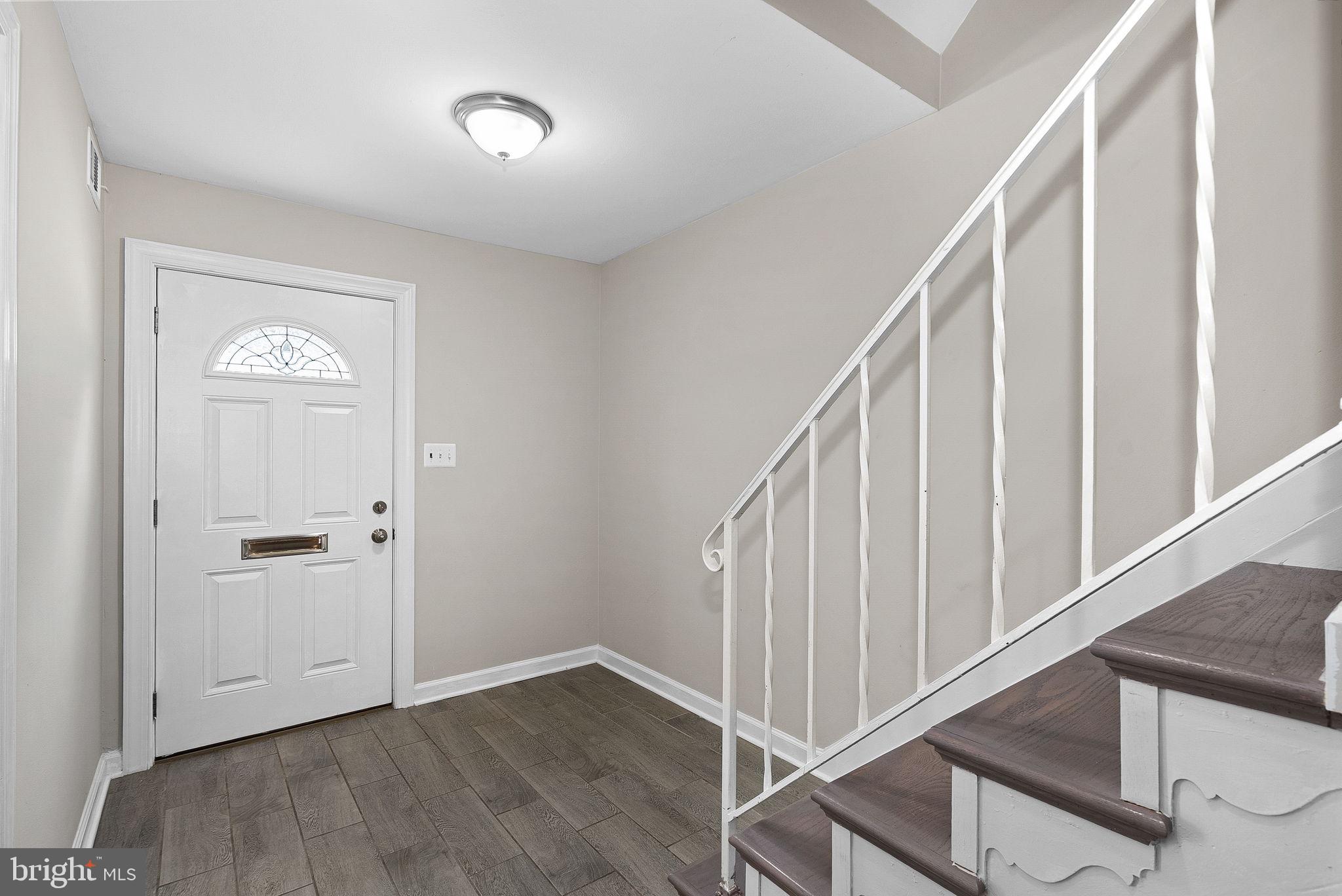6612 Burlington Place Springfield, VA 22152 - Photo 6 of 54