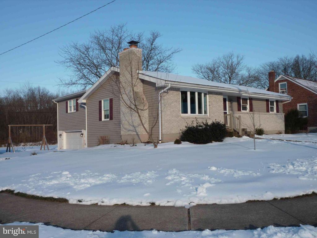 247 Jefferson Road Adamstown, PA 17569 - Photo 2 of 41 Gallery Image 2