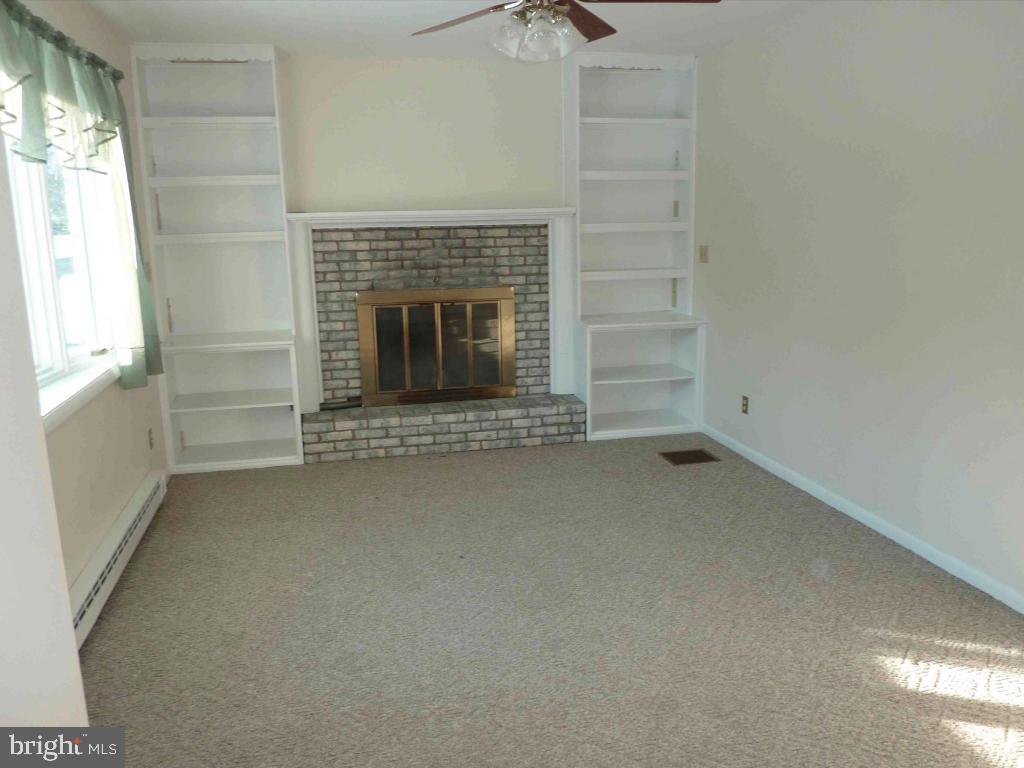 247 Jefferson Road Adamstown, PA 17569 - Photo 3 of 41 Gallery Image 3