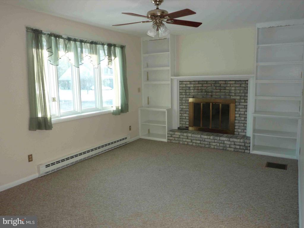 247 Jefferson Road Adamstown, PA 17569 - Photo 4 of 41 Gallery Image 4