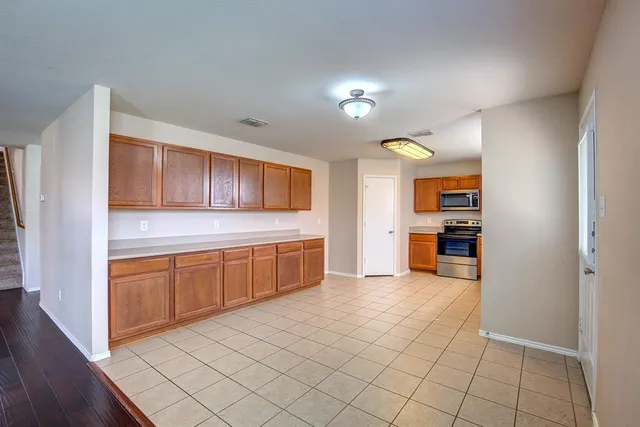 $2,695 | 4544 Martingale View Lane, Fort Worth, TX 76244