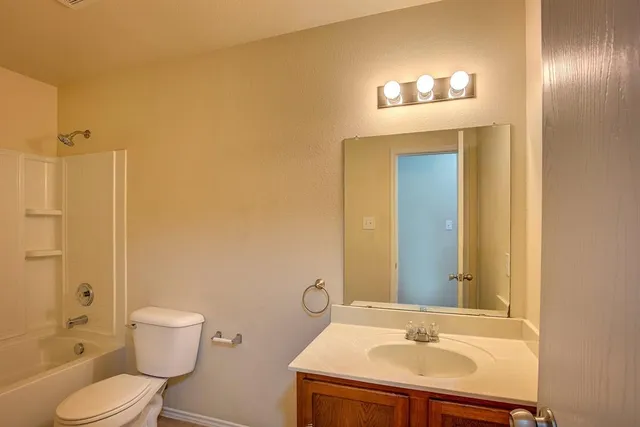 $2,695 | 4544 Martingale View Lane, Fort Worth, TX 76244