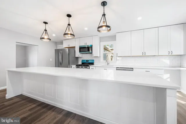 $700,000 | 116 Bay Avenue, Forked River, NJ 08731