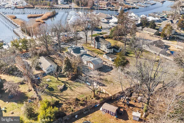 a view of residential houses