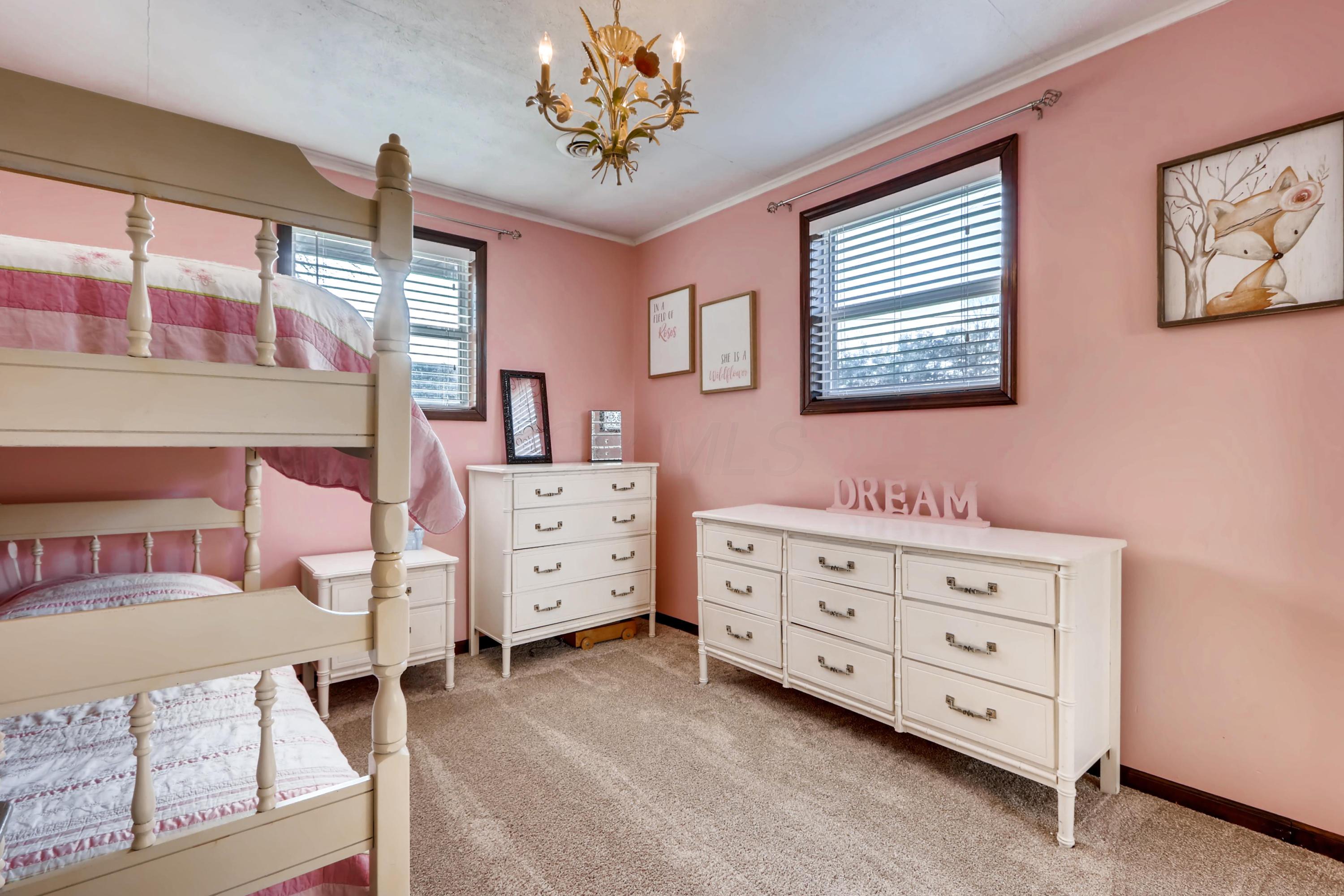 143 Rolen Road Southwest Reynoldsburg, OH 43068 - Photo 17 of 28 Gallery Image 17