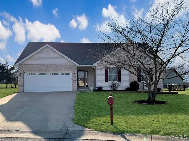 $299,900 | 1055 St Andrews Drive, Union, MO 63084