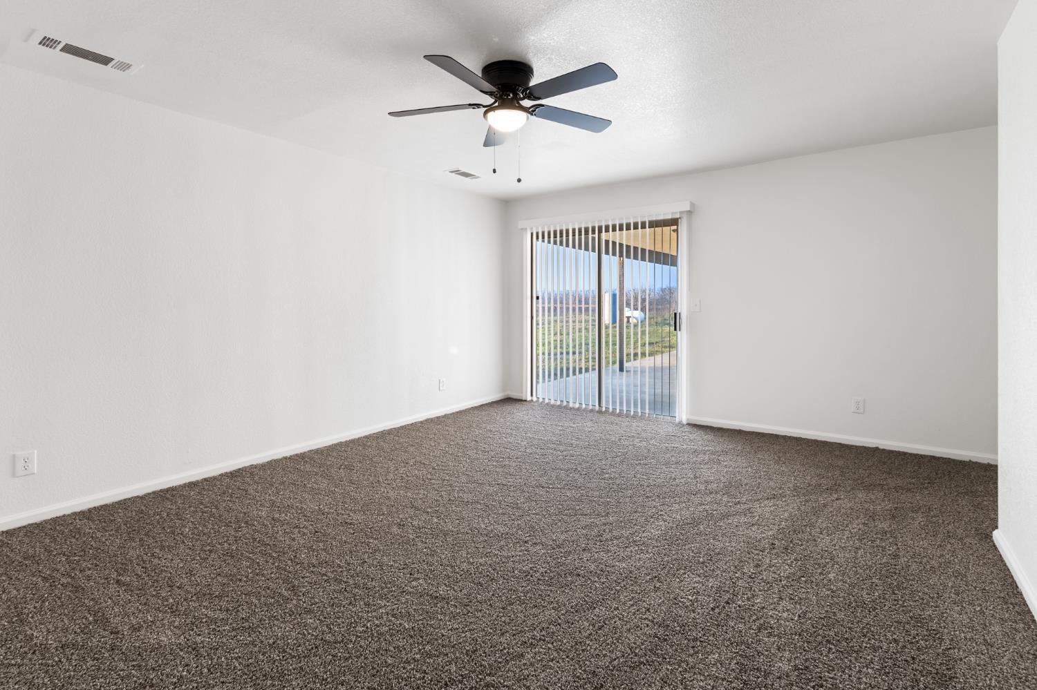 5553 South Greenwood Avenue Del Rey, CA 93616 - Photo 13 of 31