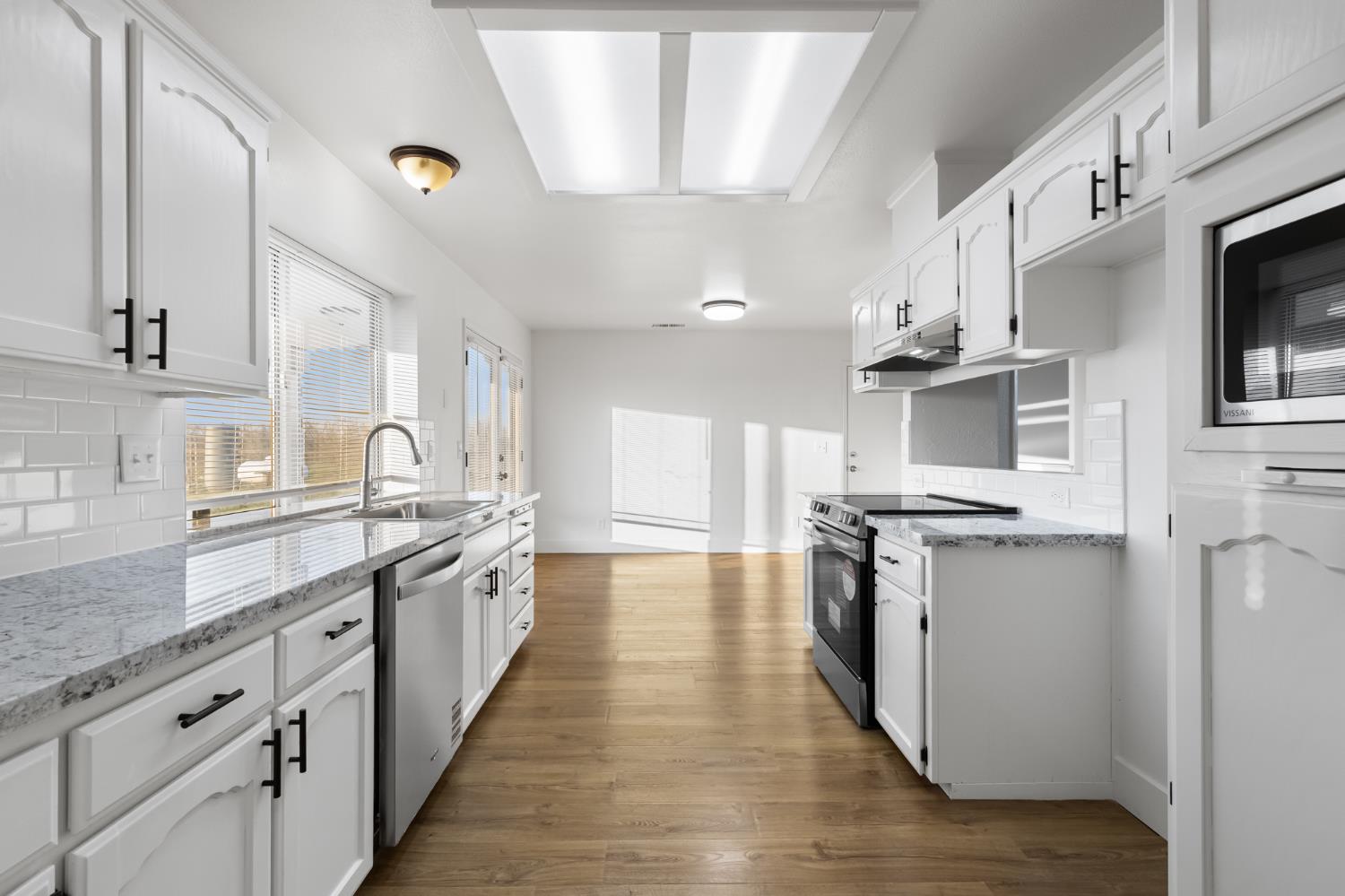 5553 South Greenwood Avenue Del Rey, CA 93616 - Photo 10 of 31