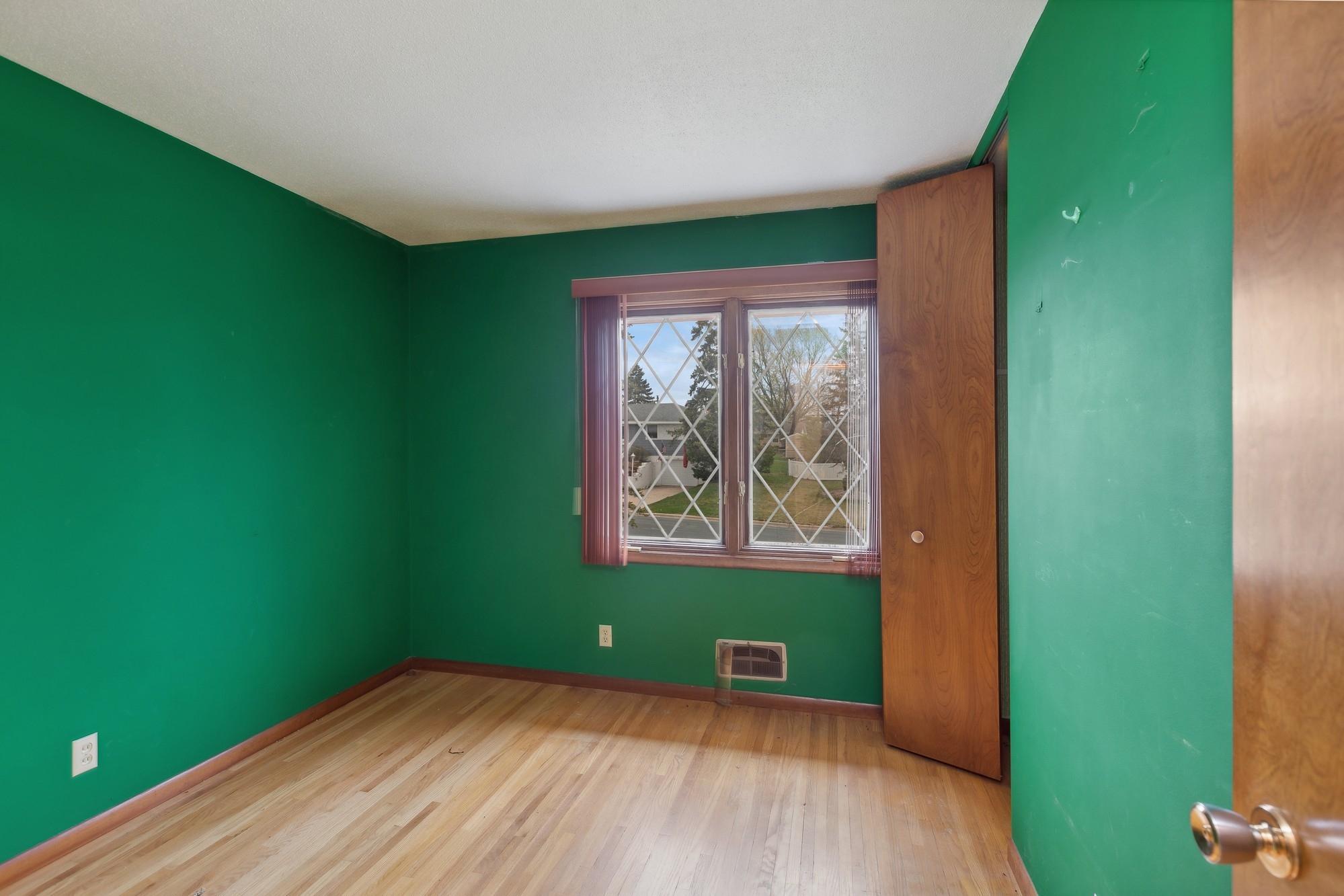 8336 Goodrich Road Bloomington, MN 55437 - Photo 12 of 21 Gallery Image 12