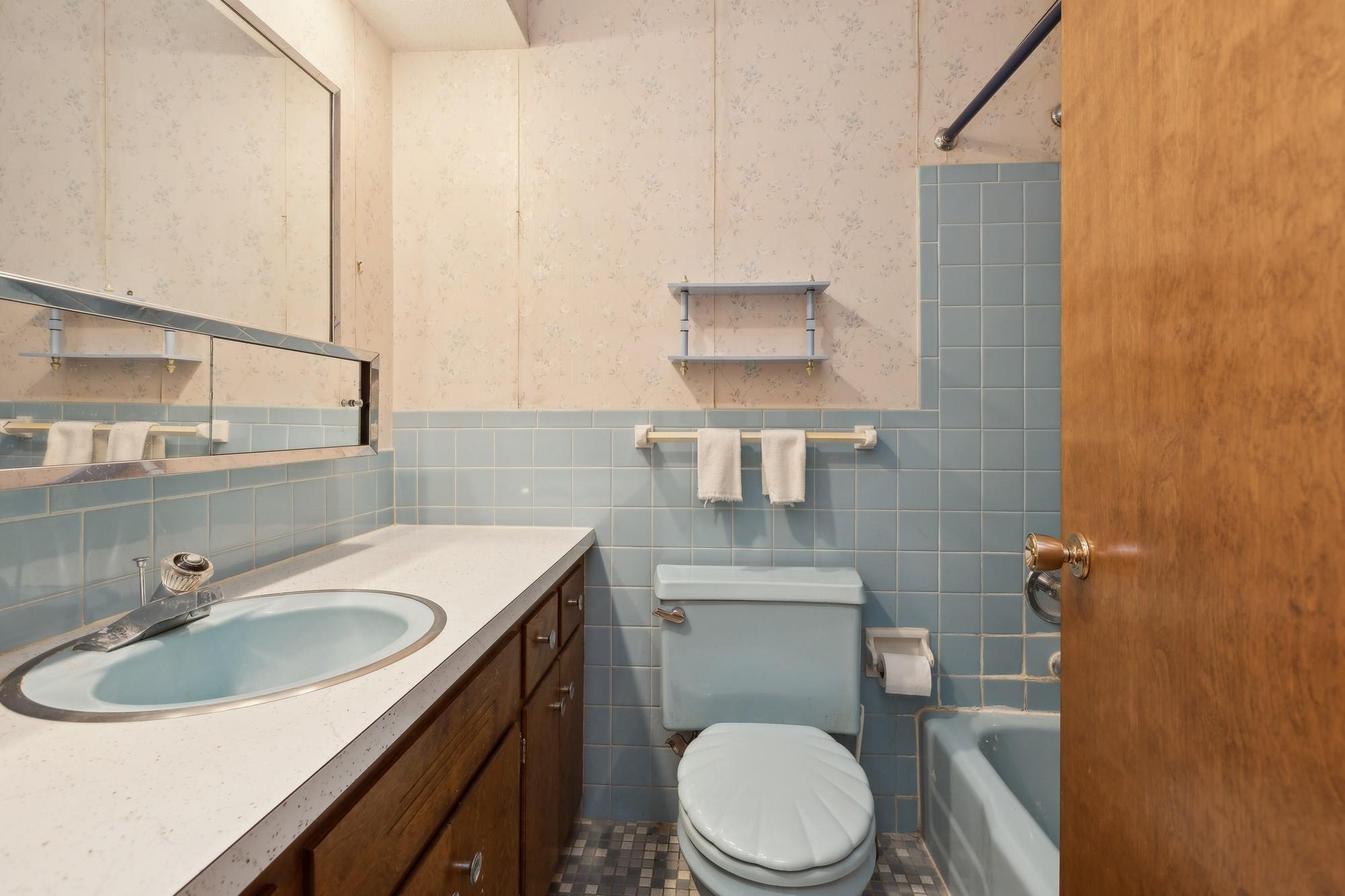 8336 Goodrich Road Bloomington, MN 55437 - Photo 13 of 21 Gallery Image 13