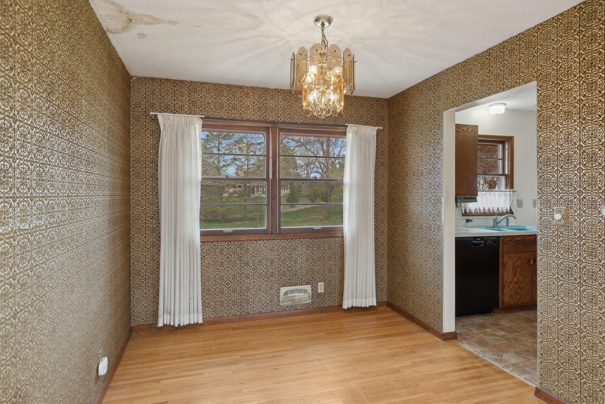 8336 Goodrich Road Bloomington, MN 55437 - Photo 7 of 21 Gallery Image 7