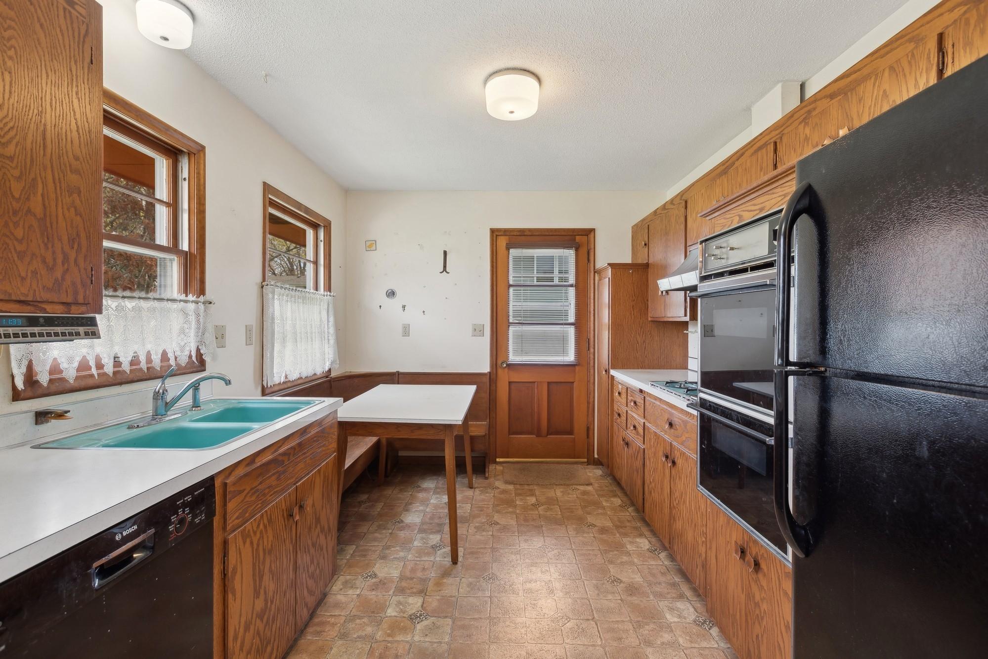 8336 Goodrich Road Bloomington, MN 55437 - Photo 8 of 21 Gallery Image 8