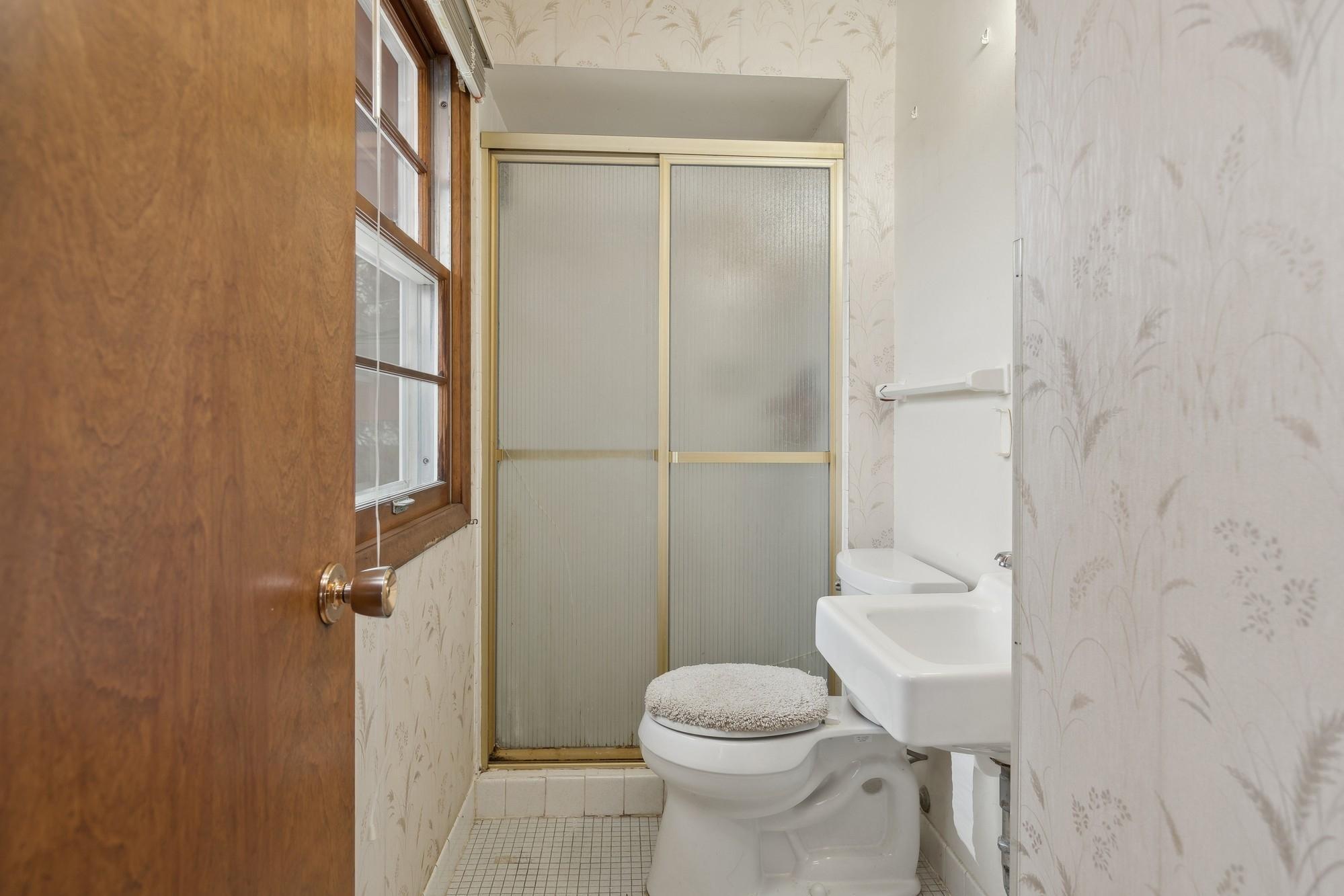 8336 Goodrich Road Bloomington, MN 55437 - Photo 10 of 21 Gallery Image 10